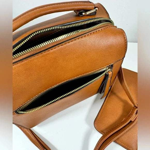 NWT Handbag 2-in-1 Satchel Wallet - Picture 9 of 11